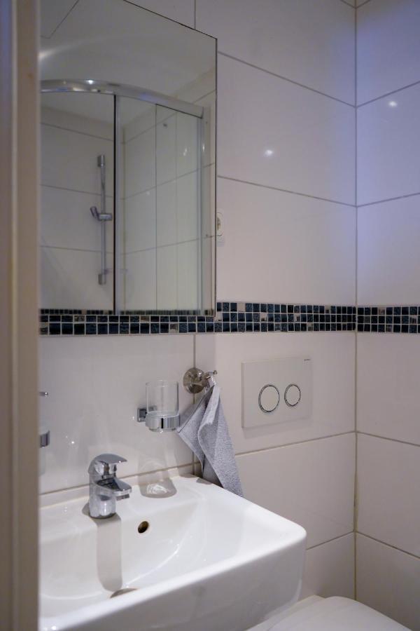 Ferienwohnung In Kaiserslautern-Hohenecken Buitenkant foto
